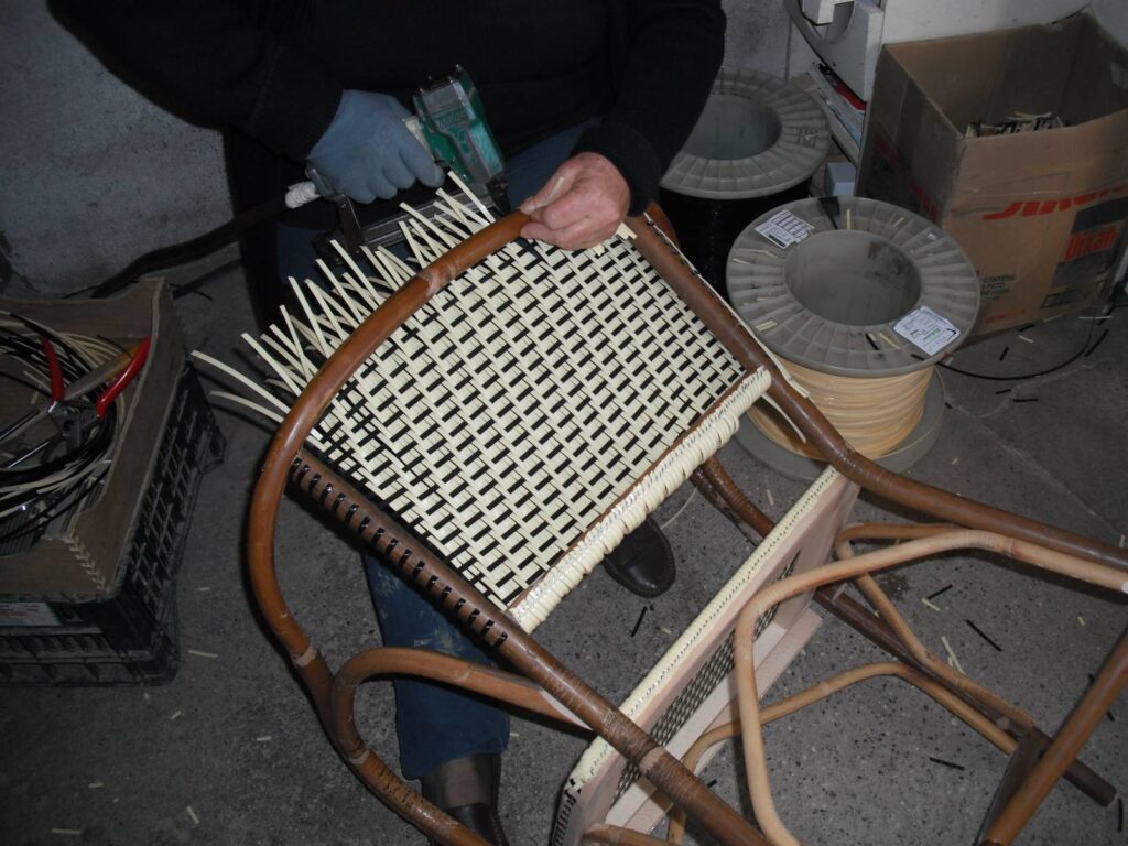 weaving a french bistro chair back